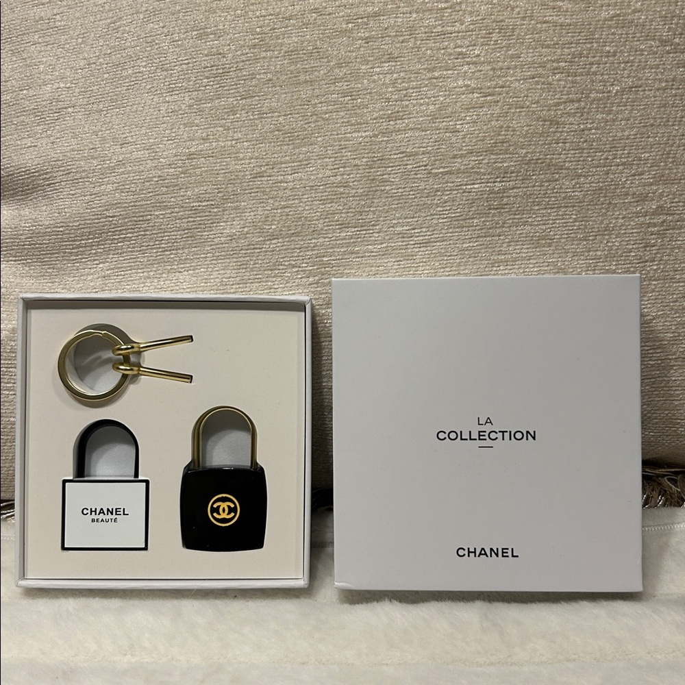 CHANEL Padlock Set with 2 Keys